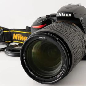 美品 【SC:8,443回】 ニコン Nikon D5500 18-140mm