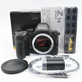 ★ほぼ新品★Nikon Z5II ボディ ショット数 1114回