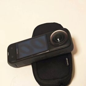 Insta360 X5 8K アクションカメラ 本体 エッセンシャルキット