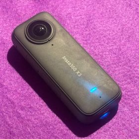 Insta360 X3 アクションカメラ 本体のみ レンズに小さな傷あり