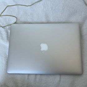 Apple MacBook air 2017 13 inchシルバー 本体