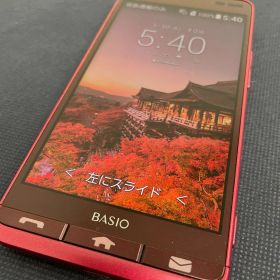 【美品/SIMフリー】au BASIO3 KYV43 レッド シニア向け かんたんスマホ