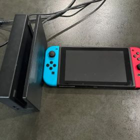 Nintendo Switch 本体 青/赤