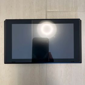 Nintendo Switch本体のみと充電器付き