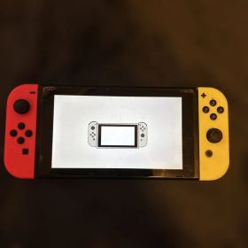Nintendo Switch 赤と黄色のJoy-Con