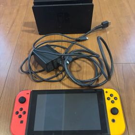 Nintendo Switch 本体 Joy-Con2つ付属