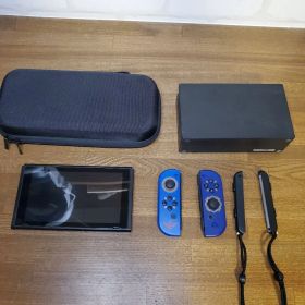 Nintendo Switch 本体 + Joy-Con + ケース+ドッグ