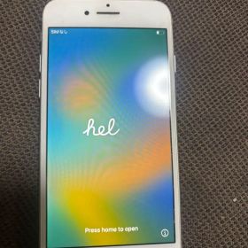Apple iPhone 8 ホワイト 本体