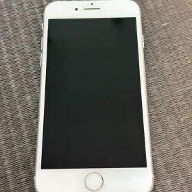 【美品】Apple iPhone8 ホワイト