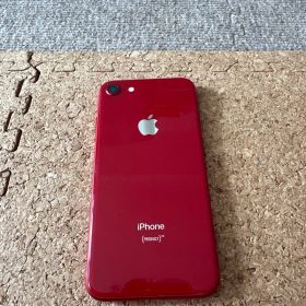 iPhone 8 レッド