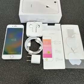 Apple iPhone 8 シルバー 本体