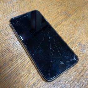 iPhone8 64GB SIMフリー ひび割れあり