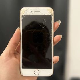 iPhone 8 64GB 海外版 シャッター音なし