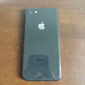 Apple iPhone8ブラック