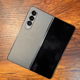 Galaxy Z Fold4 256GB docomo版 SIMフリー