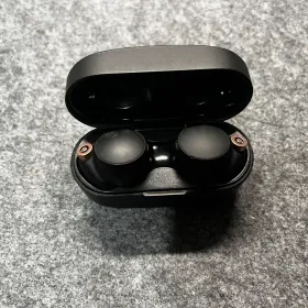 SONY WF-1000XM4 新品¥4,500 中古¥4,600 | 新品・中古のネット最安値 SONY WF-1000XM4 新品¥4,500 中古¥4,600 | 新品・中古のネット最安値