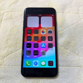 Apple iPhone SE2 第二世代 64GB
