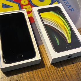 iPhone SE2 64GB ブラック SIMフリー 修復歴なし 初期化済