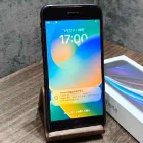 美品 iphone SE2 第二世代 64GB SIMフリー スマホ