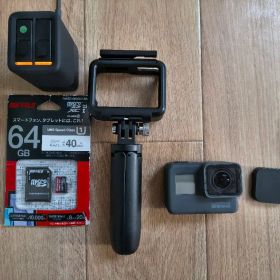 GoPro アクションカメラ本体 64GBメモリーカード付き