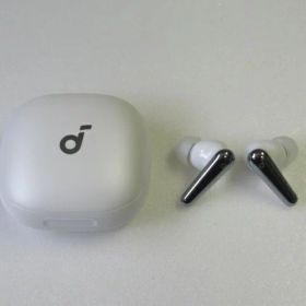 【中古品】ANKER Soundcore Liberty 4 Pro A3954 アンカー ワイヤレスイヤホン ホワイト 送料無料！