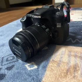 Canon EOS 60D✨デジタル一眼レフカメラ✨スマホ転送OK✨自撮りOK✨