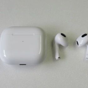 【中古品】正規品 Apple AirPods 第3世代 アップル エアポッズ ワイヤレスイヤホン 送料無料！ エアーポッズ ※訳有