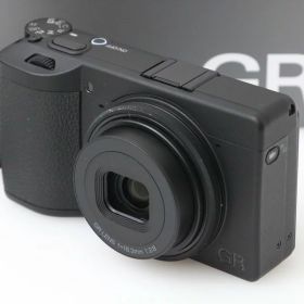 【中古】【美品】リコー GR IV Monochrome CA01-M6380-2P3 リコー RICOH GR APS-C 顔認識 手ブレ補正