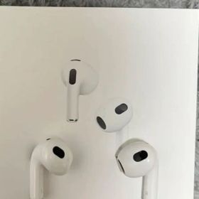 Apple AirPods 第3世代