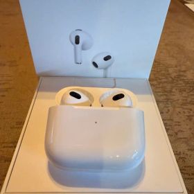 AirPods 第3世代 MME73J/A 新品 5,748円 | ネット最安値の価格比較