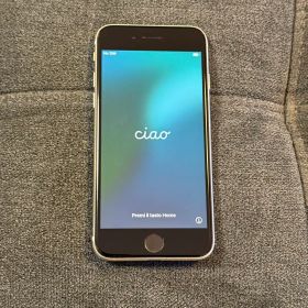 Apple iPhone SE (第3世代)