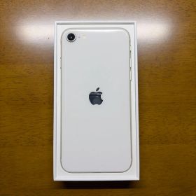 iPhone SE 第3世代 スターライト64GB バッテリー84% 美品