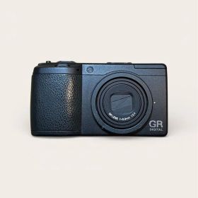 中古　RICOH　GR DIGITAL 2　コンパクトデジタルカメラ　動作確認済み RICOH GR Ⅱ 新品 64,500円 中古 11,800円 | ネット最安値の価格比較