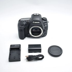 B#12060 Canon デジタル一眼レフカメラ EOS 5D Mark IV ボディー EOS5DMK4