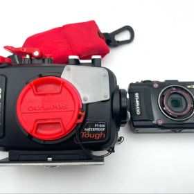 B Olympus TG-3 水中カメラ