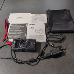 OLYMPUS TG-5 防水デジタルカメラ