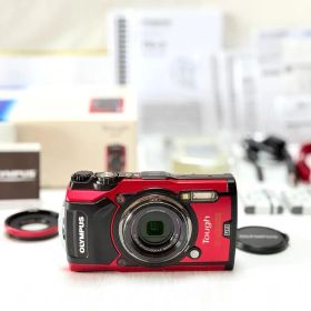 【ほぼ新品】 オリンパス OLYMPUS Tough TG-5 防水 耐衝撃