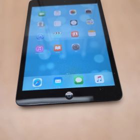 iPad mini 7.9インチ ブラック