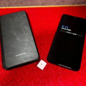 美品 LG G8X ThinQ 901LG
