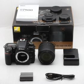 【美品】ショット数 29,465 Nikon ニコン D7500 18-140VR レンズキット JS129-01052