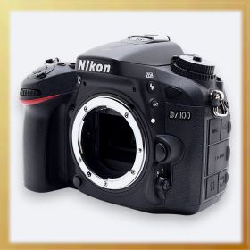 極美品｜Nikon D7100 ショット数8,658 枚 デジタル一眼レフカメラ ボディー ｜M258
