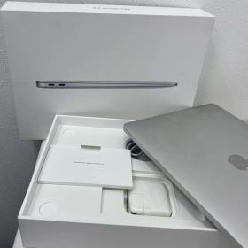 Apple Ｍ1チップ 13インチ MacBook Air