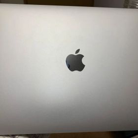 【超美品・充放電4回】MacBook Air M1 8GB 256GB