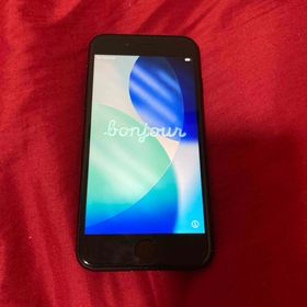 アイフォーン(iPhone)のアップル iPhoneSE 第2世代 64GB？ブラック※リンゴループ品(スマートフォン本体)