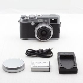 フジフイルム(富士フイルム)のFUJIFILM フジフィルム FinePix x100 シルバー (コンパクトデジタルカメラ)