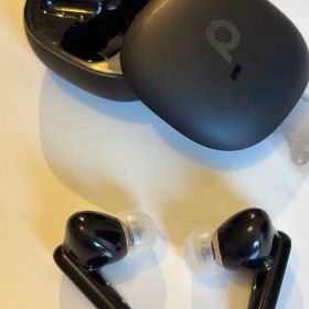 Anker soundcore liberty 4 ブラック