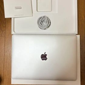 MacBookPro 13-inch 8GB/512GB 2017年モデル 箱付