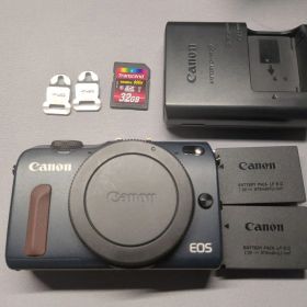 おまけ追加 Canon EOS M2 バッテリー2個 充電器 32gb