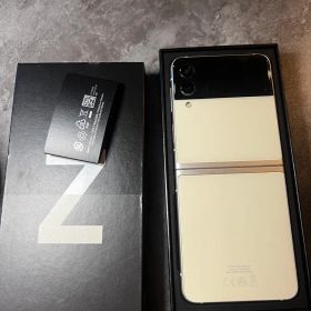 Galaxy Z Flip3 5G ホワイト 本体