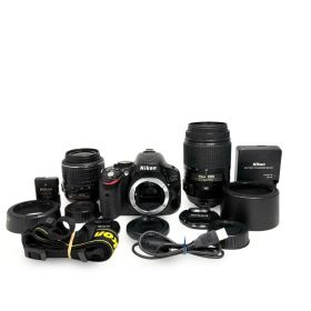 【美品・フード付き】 Nikon D5100 ダブルズームキット D5100WZ